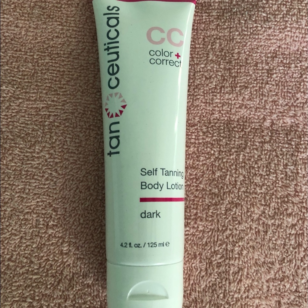 NEW!
Tanceuticals Self Tanning Set